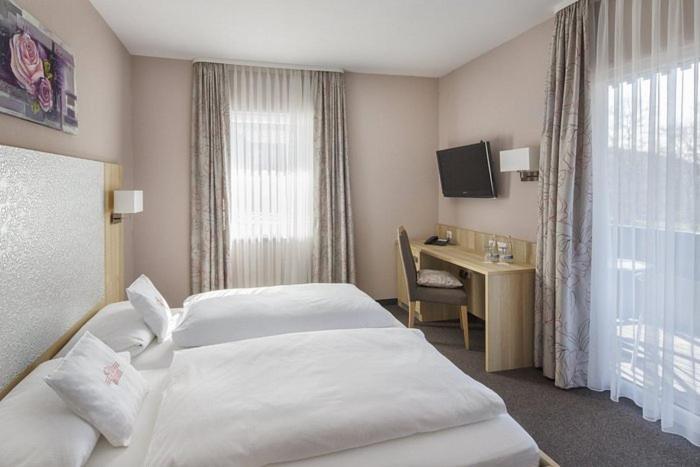 Hotel Schwaers Loewen Freiburg Экстерьер фото